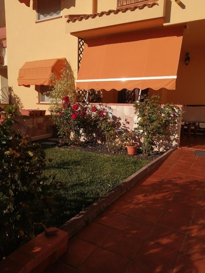 Domomea Hotel Quartu Sant'Elena Bagian luar foto