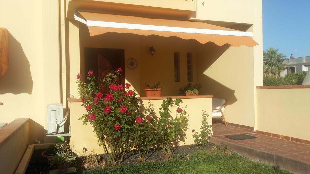 Domomea Hotel Quartu Sant'Elena Bagian luar foto