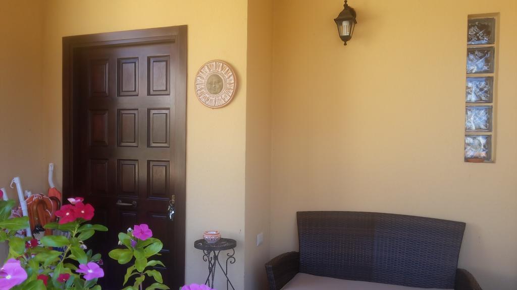 Domomea Hotel Quartu Sant'Elena Bagian luar foto